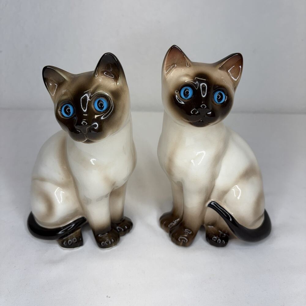 Enesco Siamese Cats Ceramic Figurines Made In Korea, vintage, decor, cat lovers